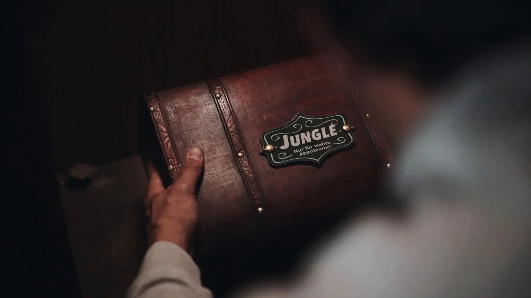 JUNGLE Escape Introvideo